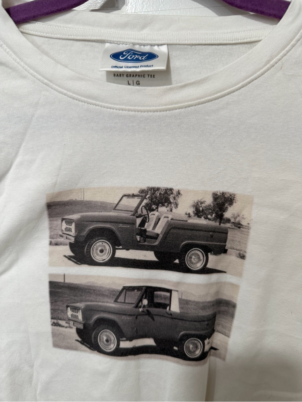 White Crew Neck Women’s T-Shirt with Vintage Bronco Graphic